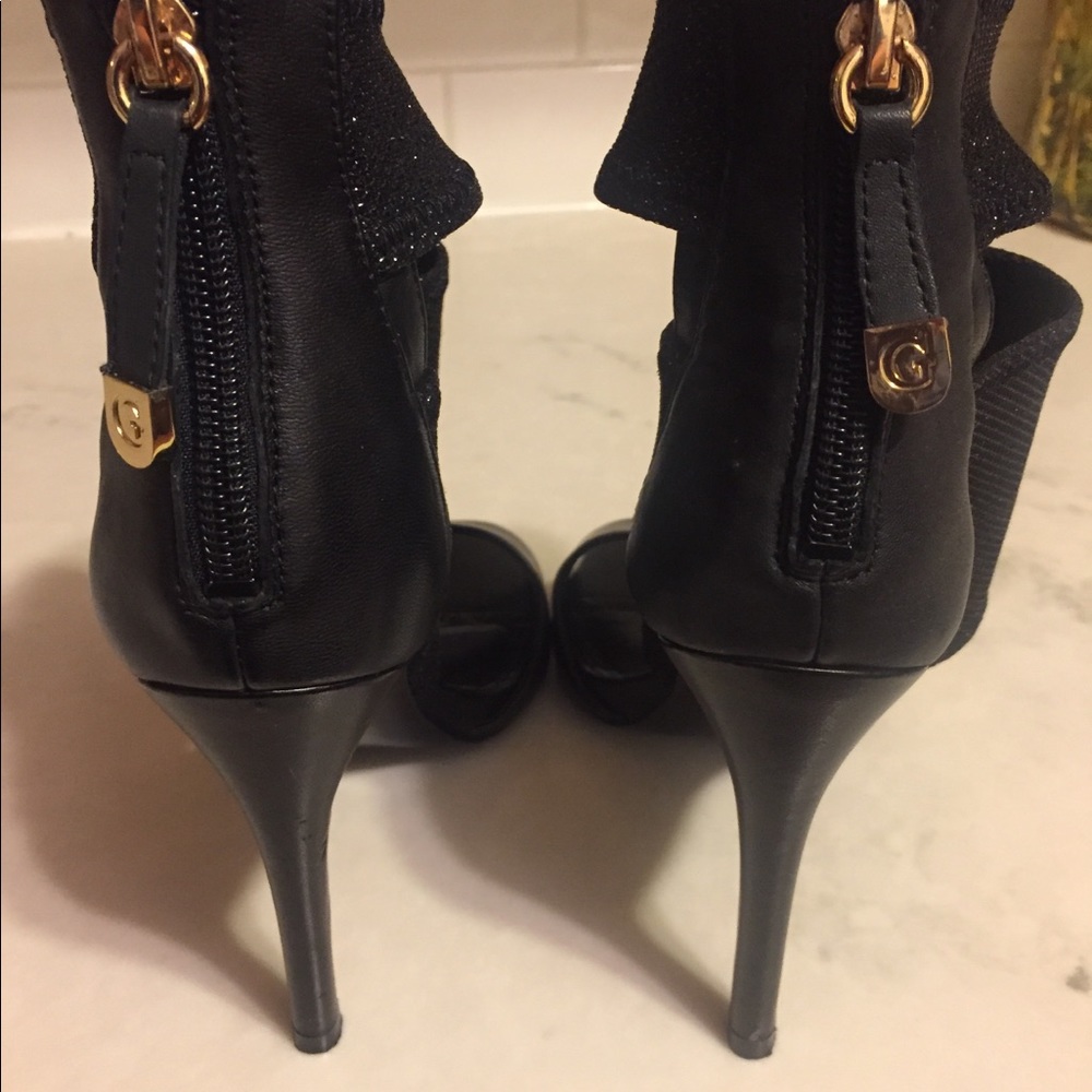 Guess heals - Picture 3 of 4